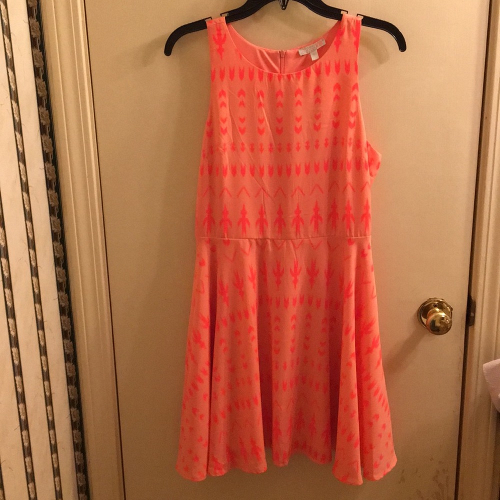 dress- more of a coral color for spring/summer  💐